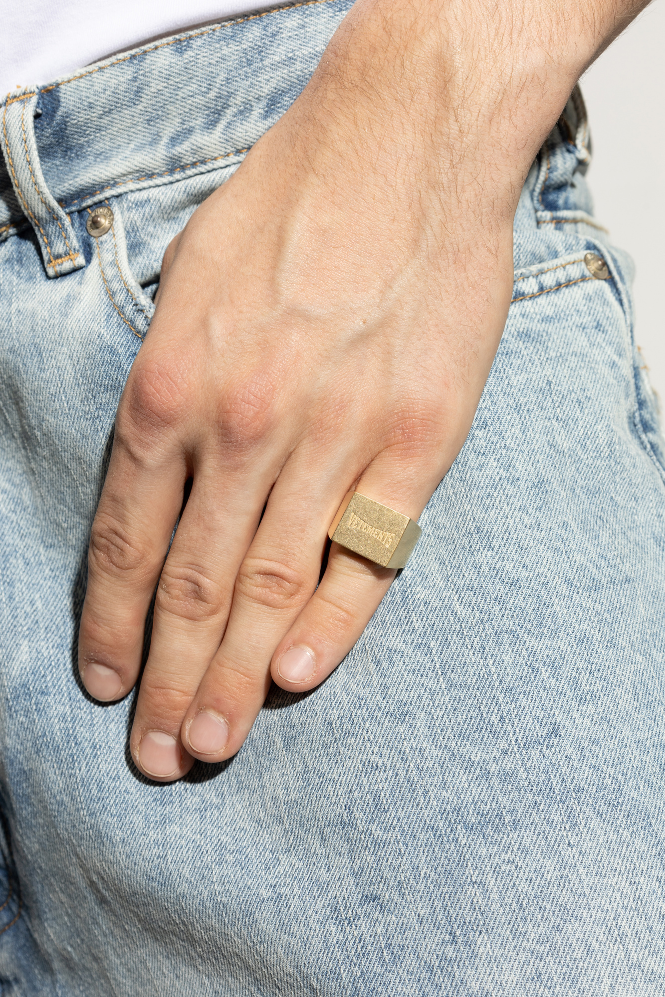 VETEMENTS Ring with logo | Men's | Vitkac